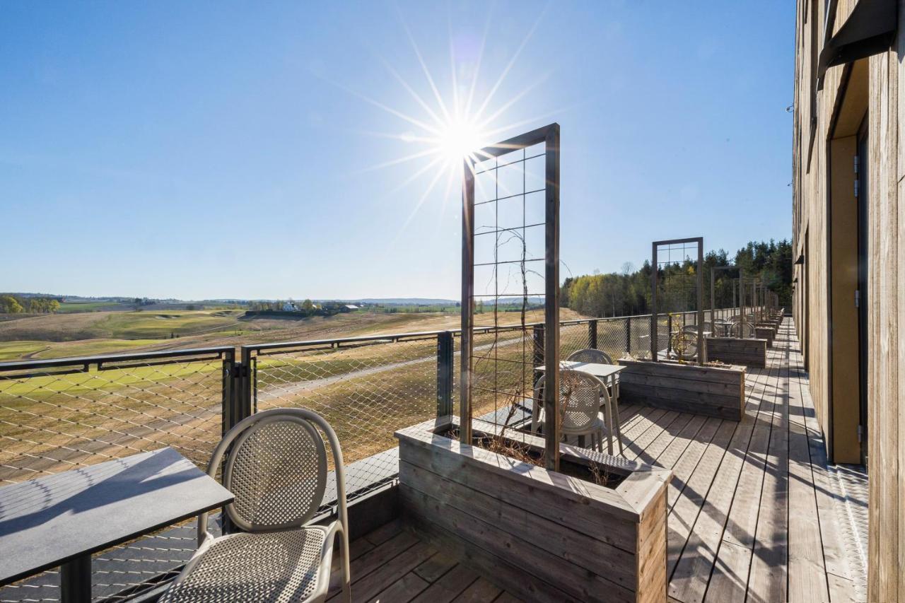 Lily Country Club Hotell Klofta Exteriör bild