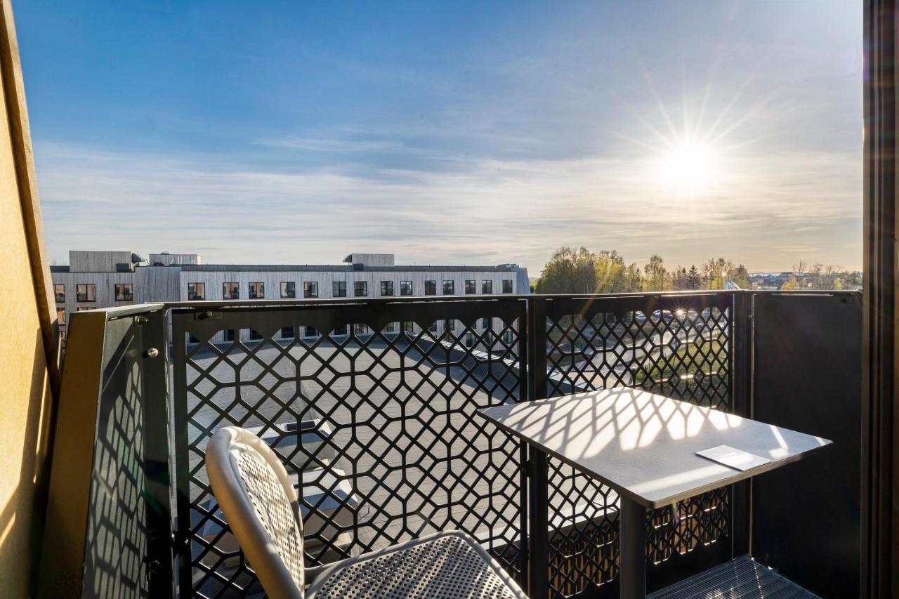 Lily Country Club Hotell Klofta Exteriör bild